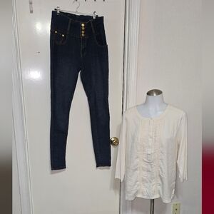 #497  Queen jeans skinny high Rise junior's jeans 4 botton in front and blouse